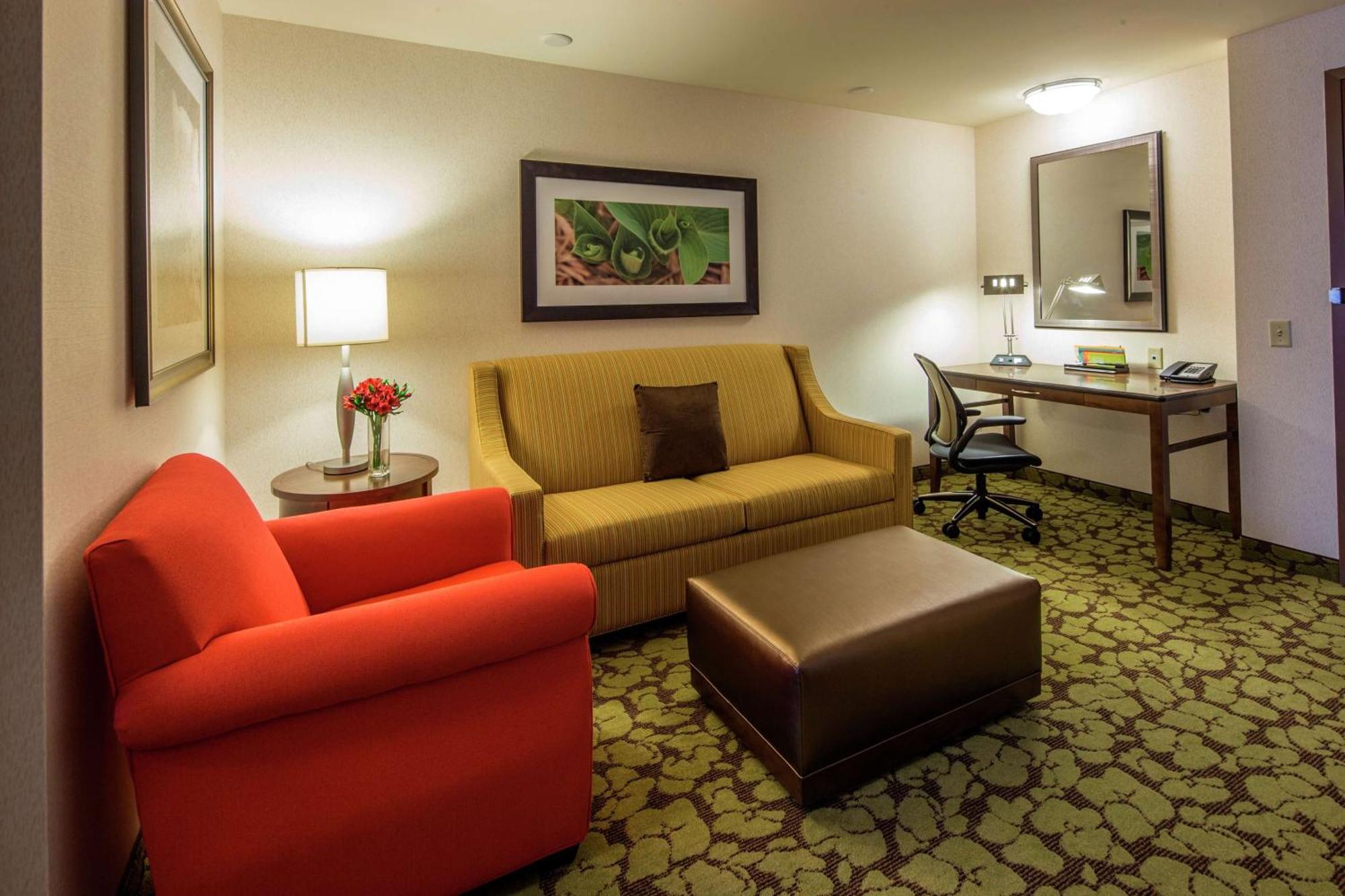 Hilton Garden Inn Uniontown Εξωτερικό φωτογραφία
